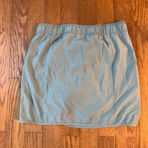 The American Outdoorsman Green Active Skort Women’s Size M - Picture 2 of 6
